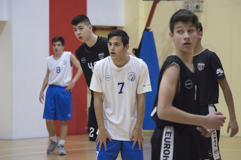 Α.Ο. Λεοντείου Vs Eurohoops Academy 2004 (photos & Video)