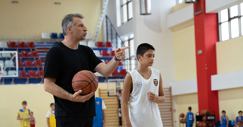 Ο Κύκλος της Προπόνησης: Στη Eurohoops Academy αναπτύσσουμε ισχυρές προσωπικότητες μέσω του μπάσκετ